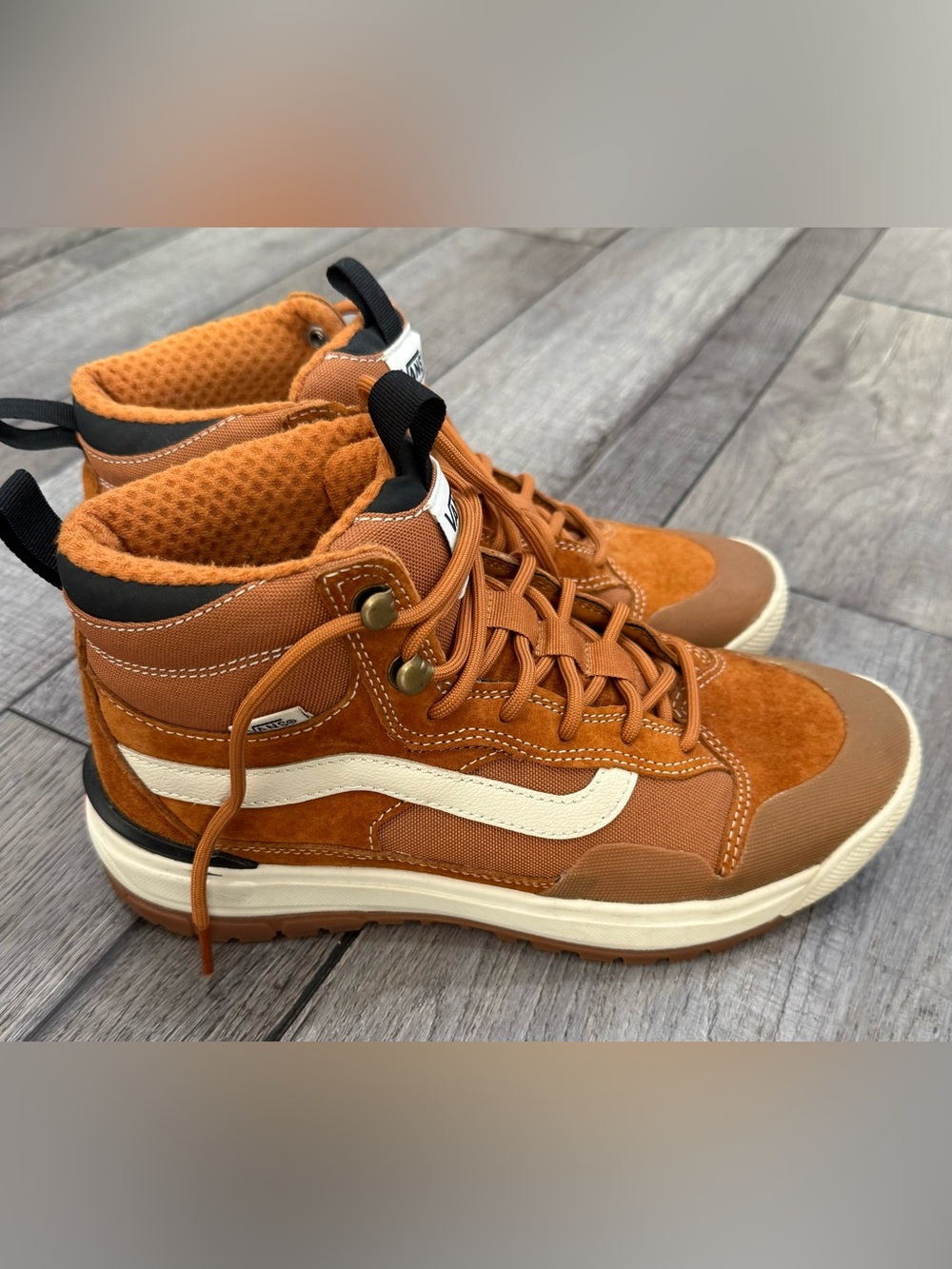 Unisex Vans UltraRange EXO Hi MTE boots